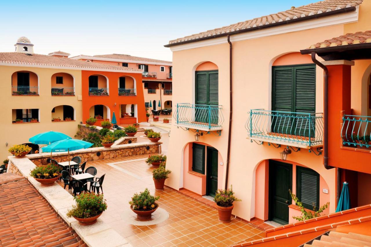 Nicolaus Club Torre Moresca 奥罗塞伊 外观 照片