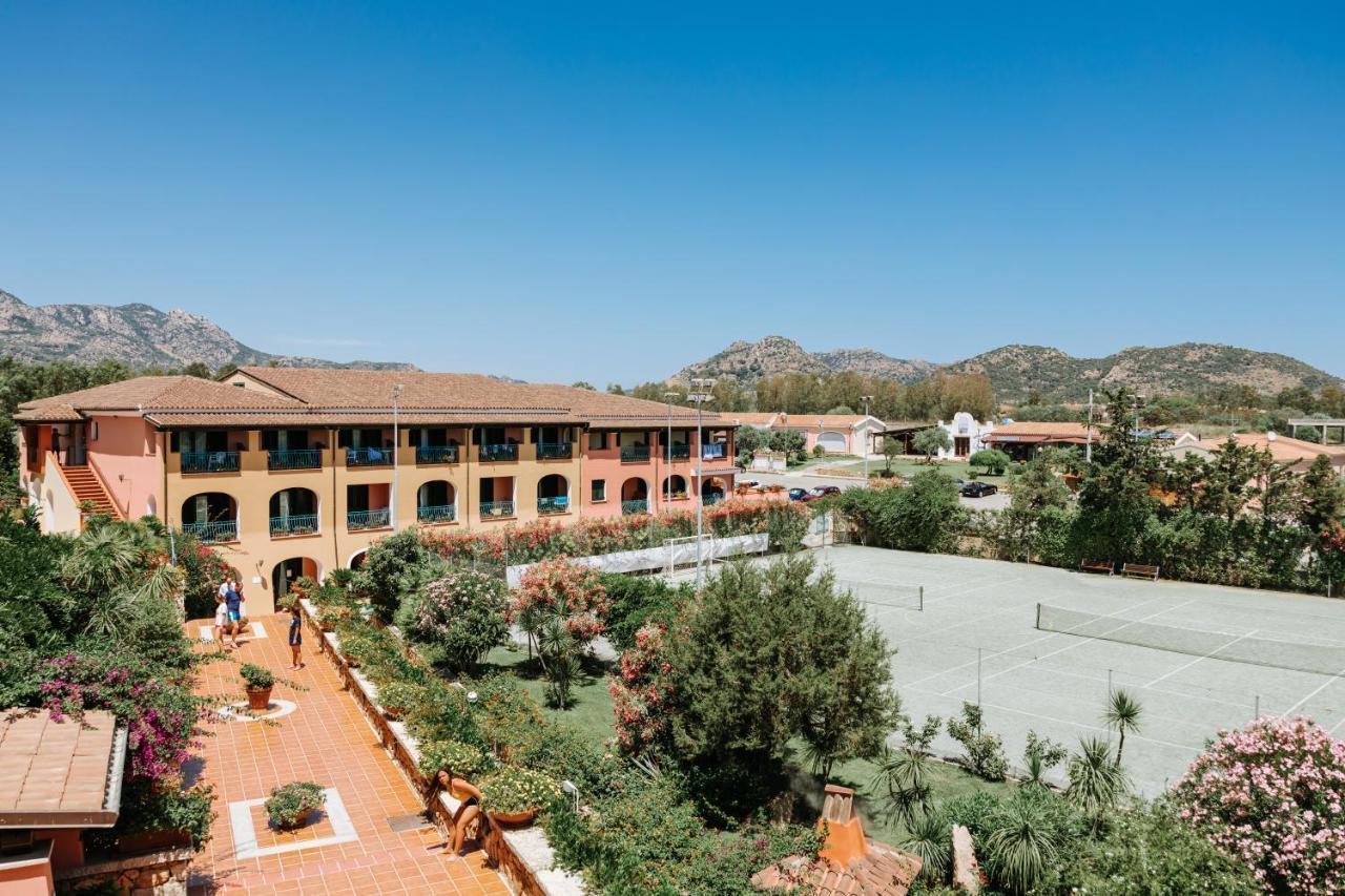 Nicolaus Club Torre Moresca 奥罗塞伊 外观 照片