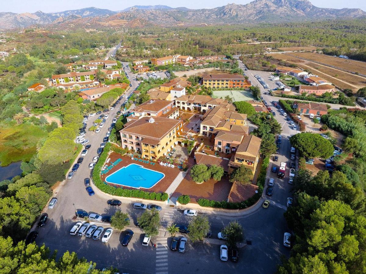 Nicolaus Club Torre Moresca 奥罗塞伊 外观 照片